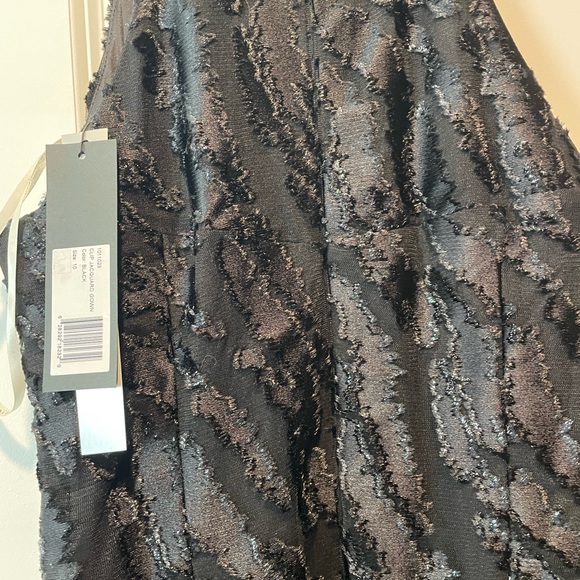 NWT Halston CLIP JACQUARD GOWN - Picture 12 of 13